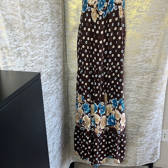 Women’s Brown/Cream Floral Print Tiered Maxi Dress - Picture 5 of 12